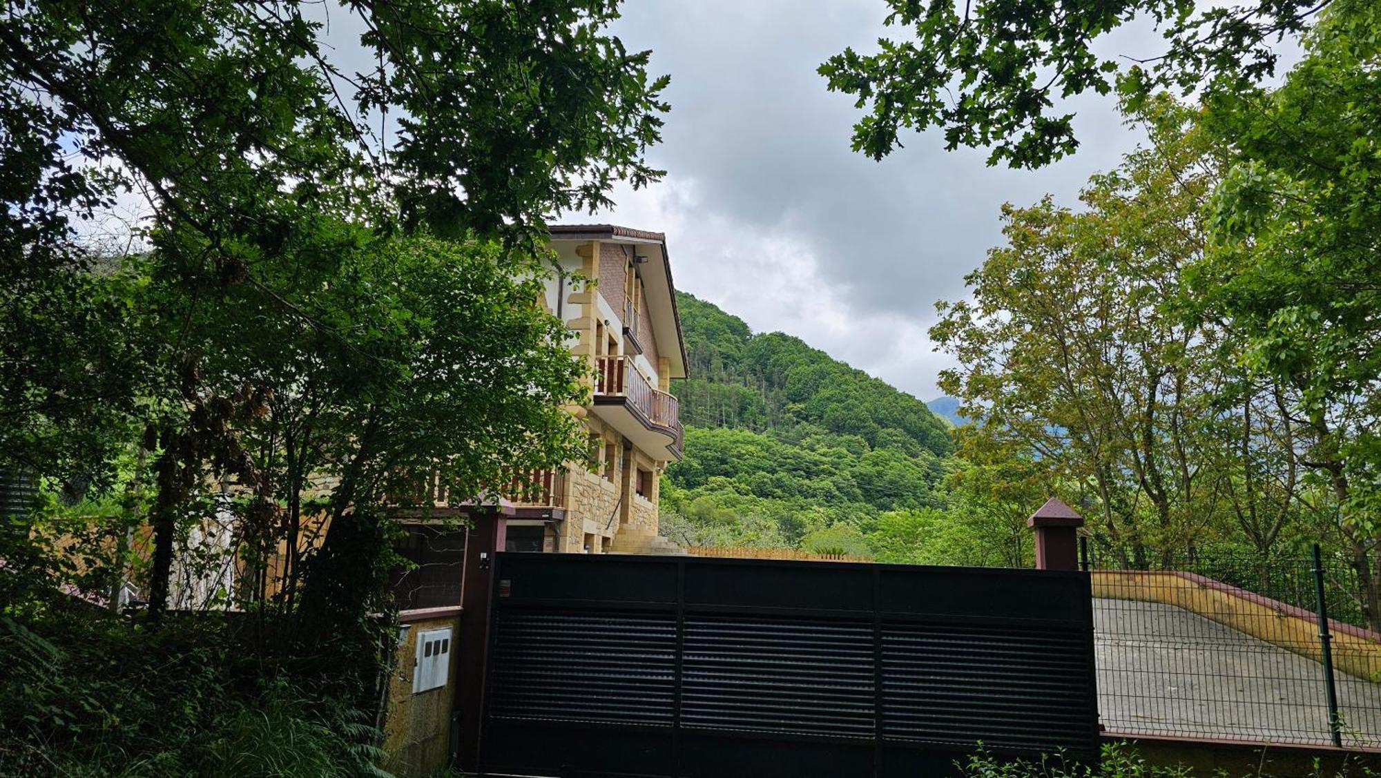 Casa Rural Simonan Borda Oiartzun Exterior photo